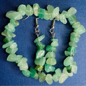 Green Aventurine Quartz Chip Stretch Bracelet & Earrings